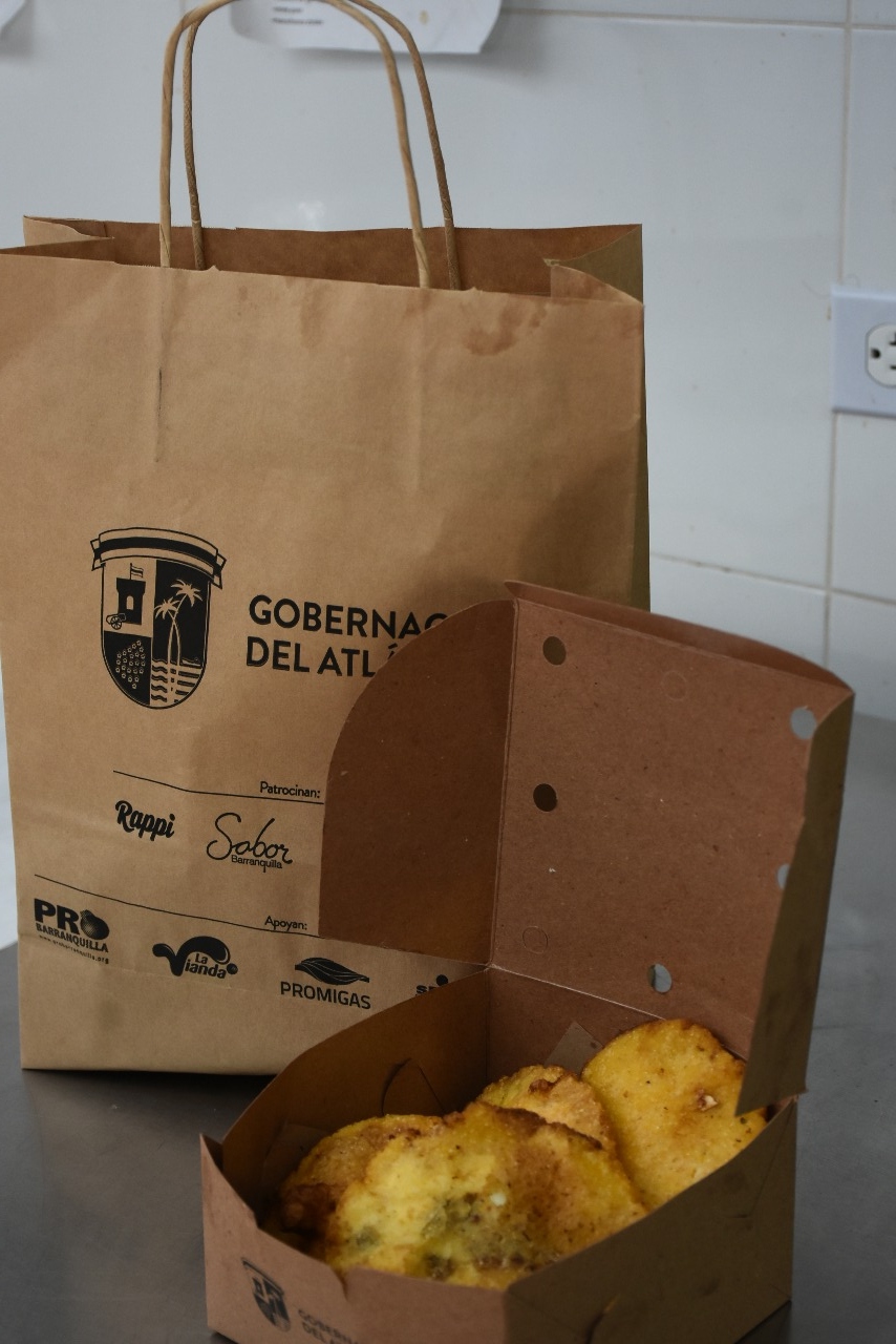Arepas empacadas y distribuidas a toda velocidad.