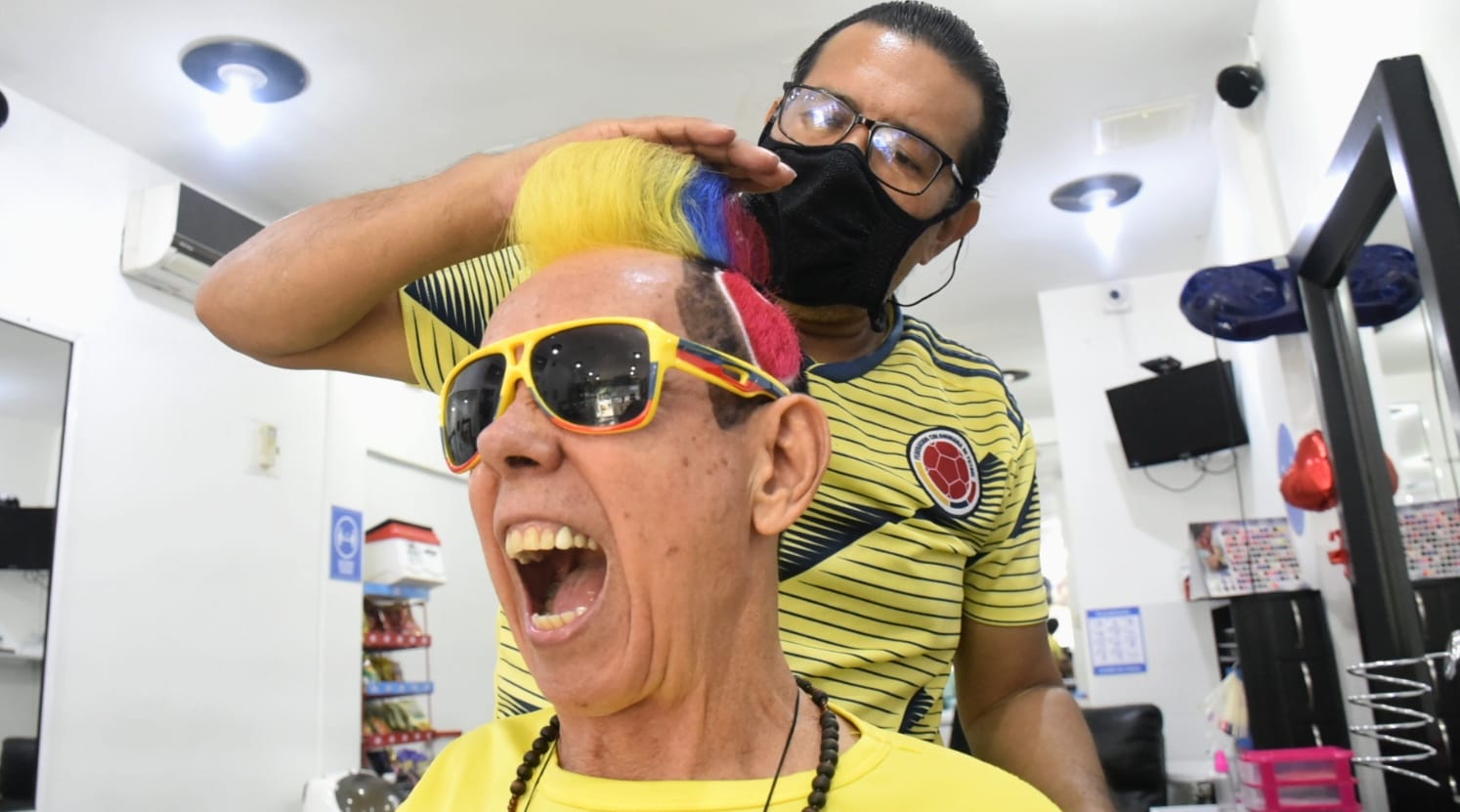El veterano hincha sigue con su tradición. 