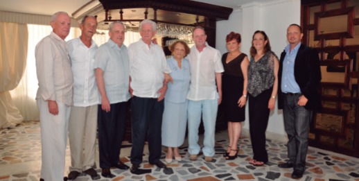 En familia, con su esposa y sus hijos