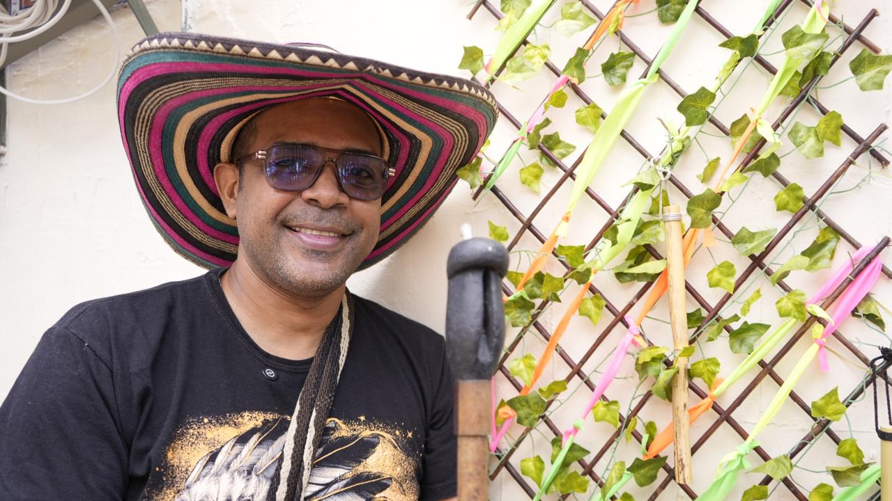 Joaquín Pérez con una gaita cabeza e´cera.