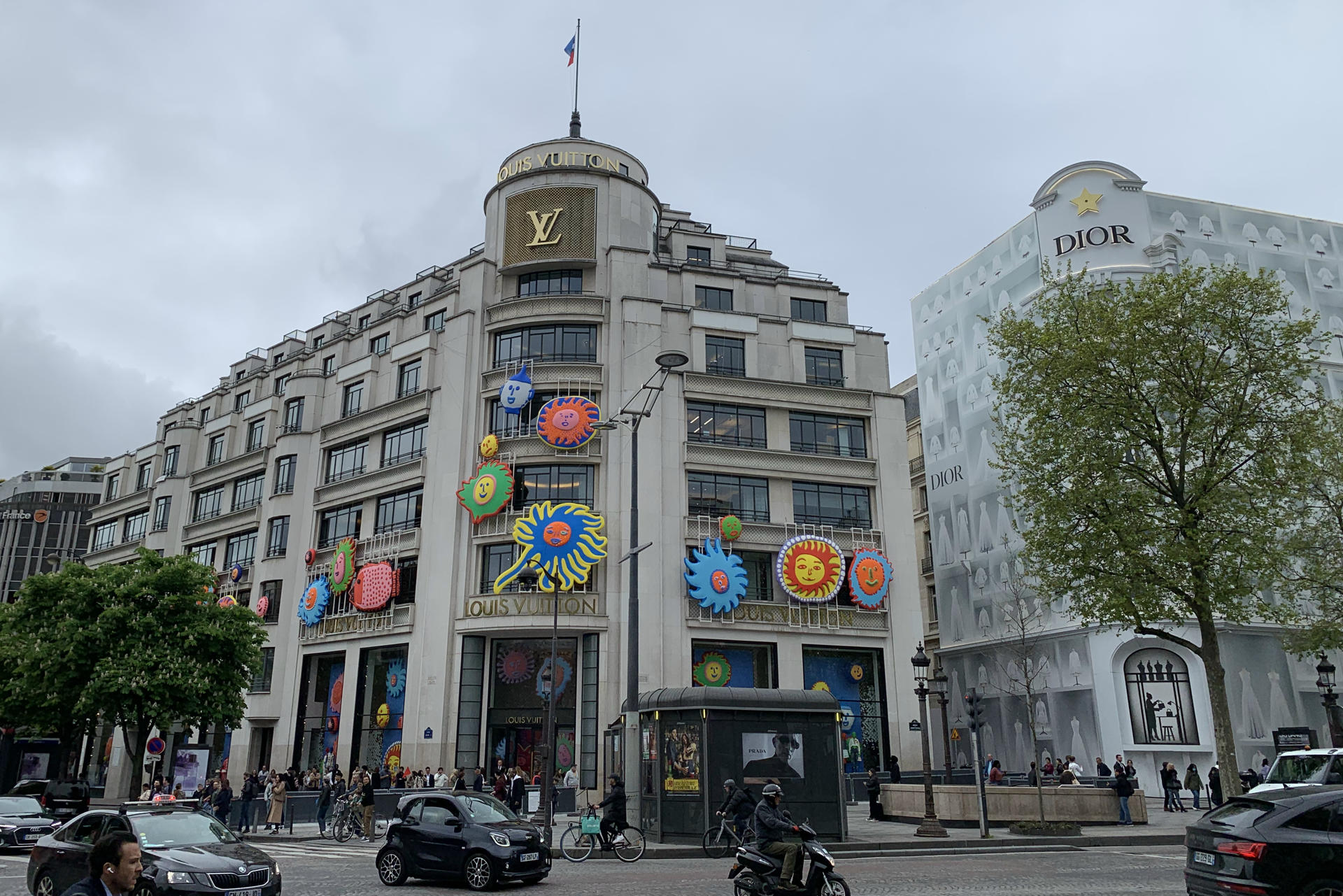 Zona de almacenes de lujo en París