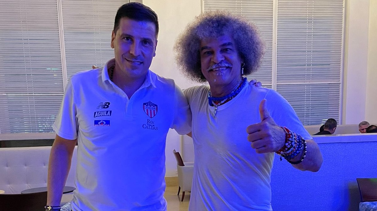 Juan Cruz Real y Carlos Valderrama. 