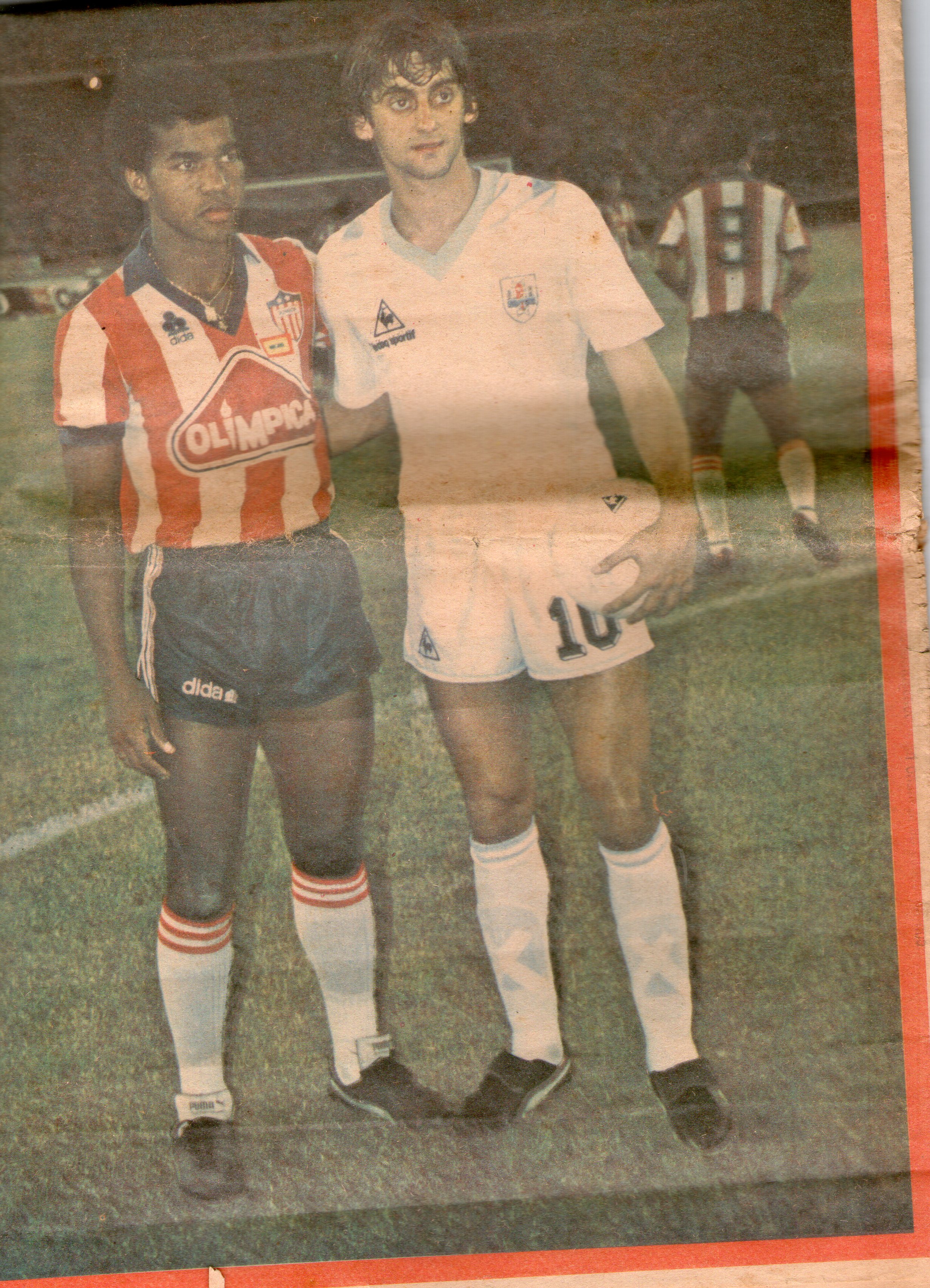 El peruano Julio César Uribe y el uruguayo Enzo Francescoli