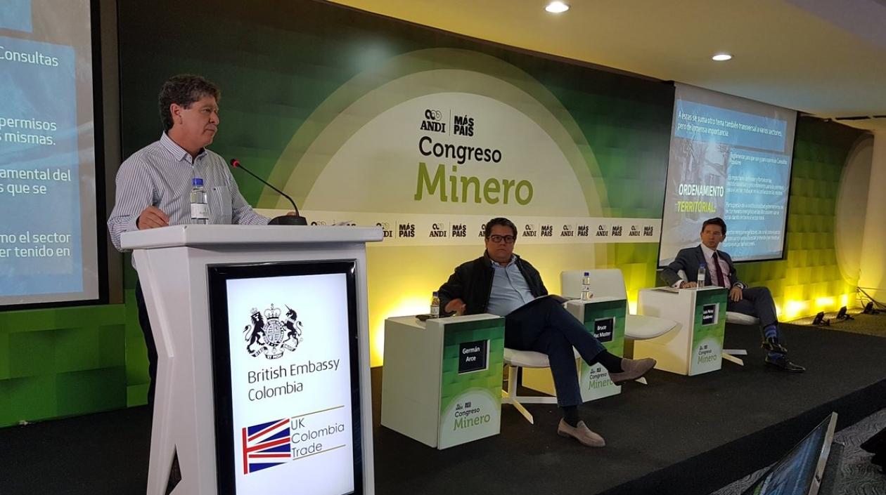 Bruce MacMaster, presidente de la ANDI.