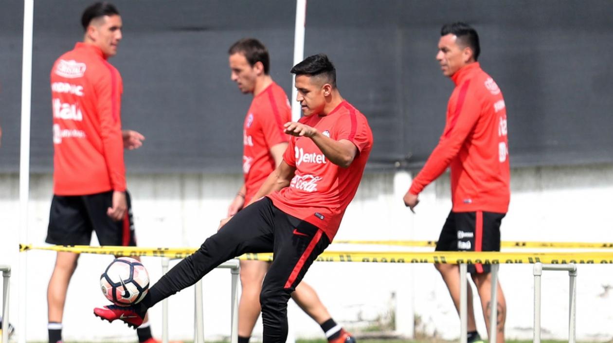 Alexis Sánchez comandará el ataque de Chile.