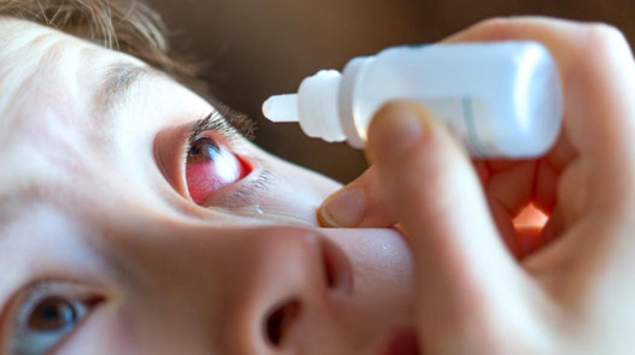 La Secretaria de Salud, médica Alma Solano, recomienda no automedicarse.