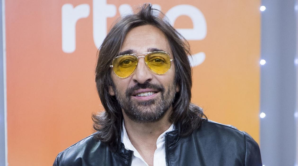 Antonio Carmona, cantante español.