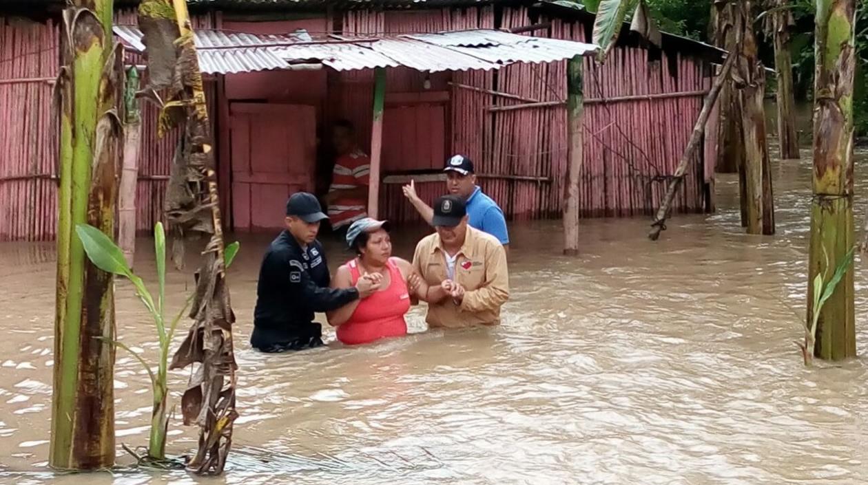 Al menos 16 personas muertas, un desaparecido, 29.110 personas afectadas y 5.953 viviendas dañadas es el saldo que dejó en Nicaragua el paso de la tormenta tropical Nate
