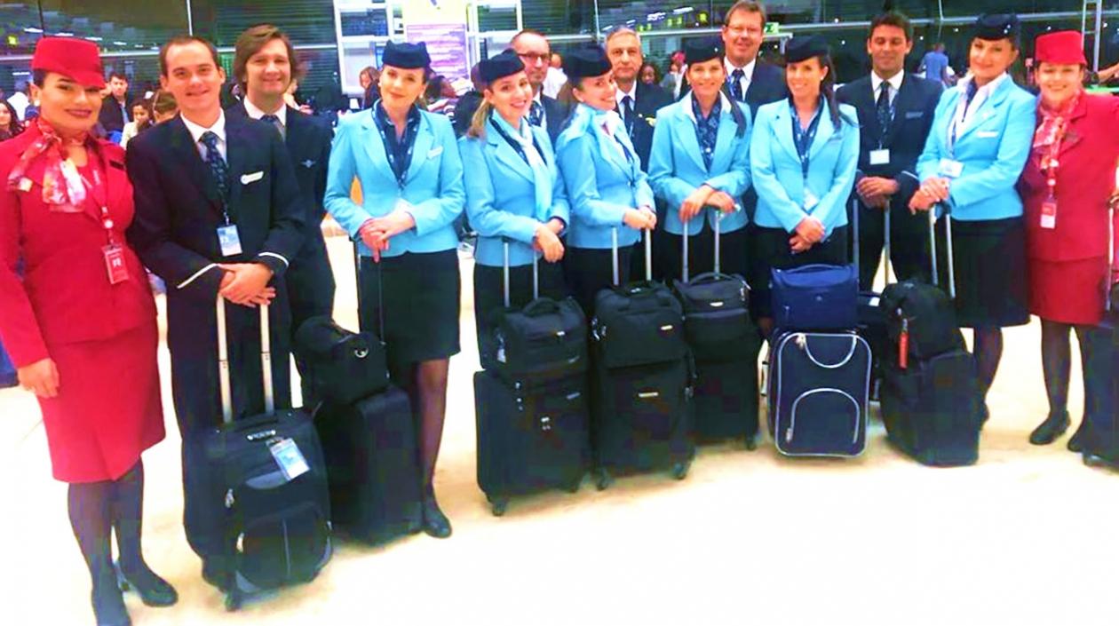 Llegó 1er vuelo con tripulación extranjera