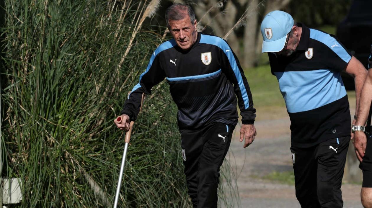 Óscar Washington Tabárez, técnico de Uruguay. 