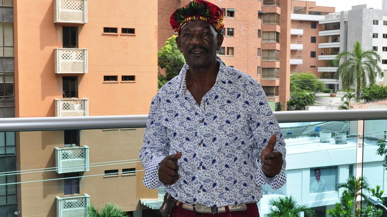 El cantautor Justo Valdés.