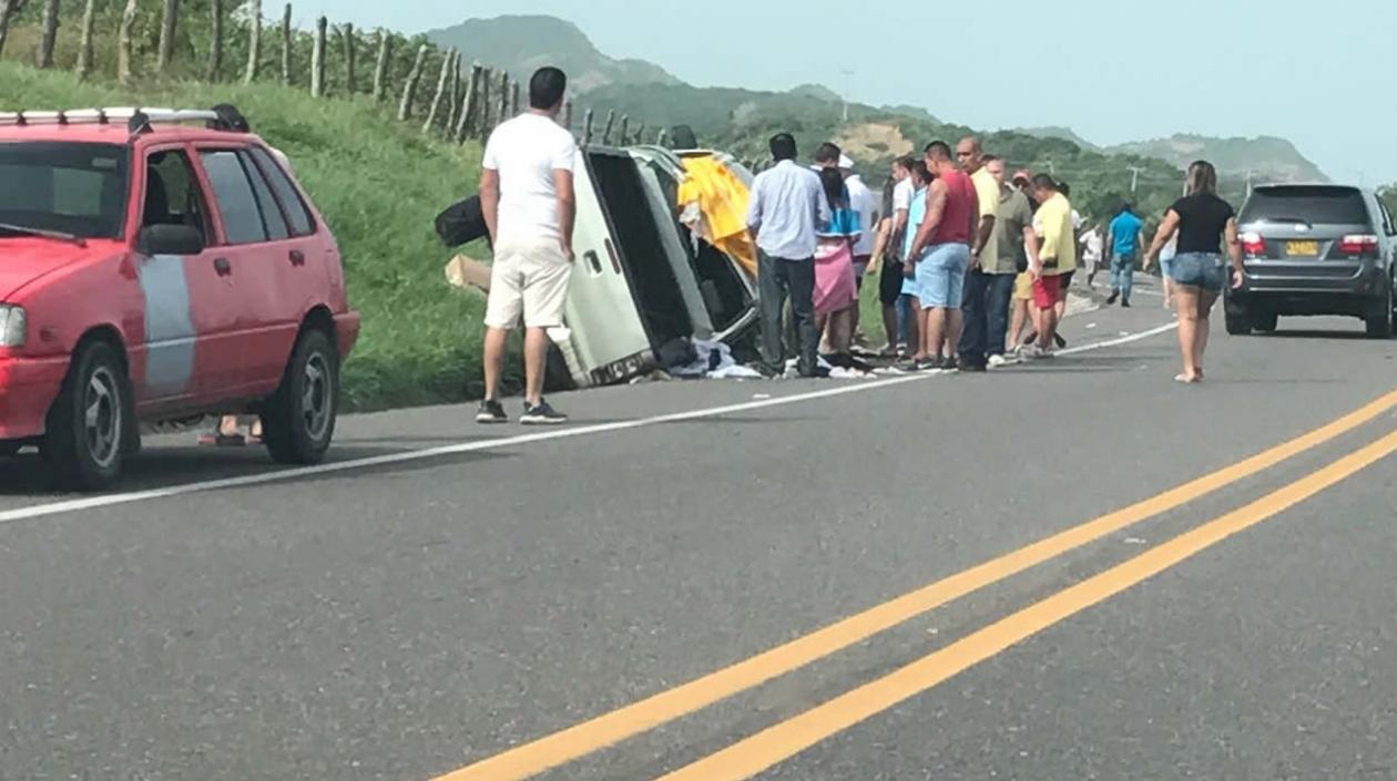 Un accidente de tránsito se presentó en la mañana de este domingo en el kilómetro 68 de la Vía al Mar