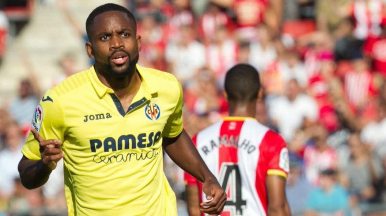 Cédric Bakambu celebra una de sus anotaciones. 