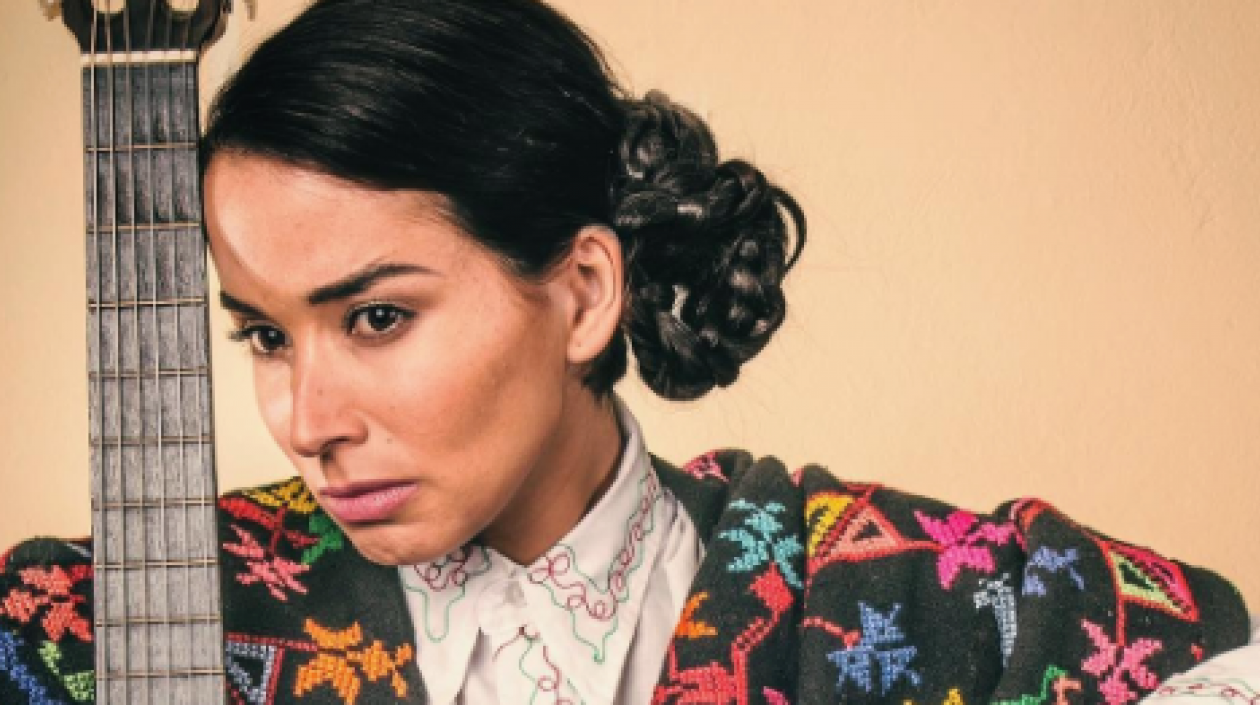 La actriz Majisa Issa en el papel de Chavela Vargas.