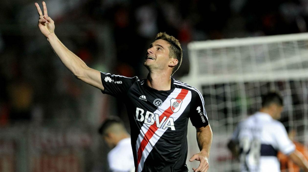 Lucas Alario, delantero argentino. 