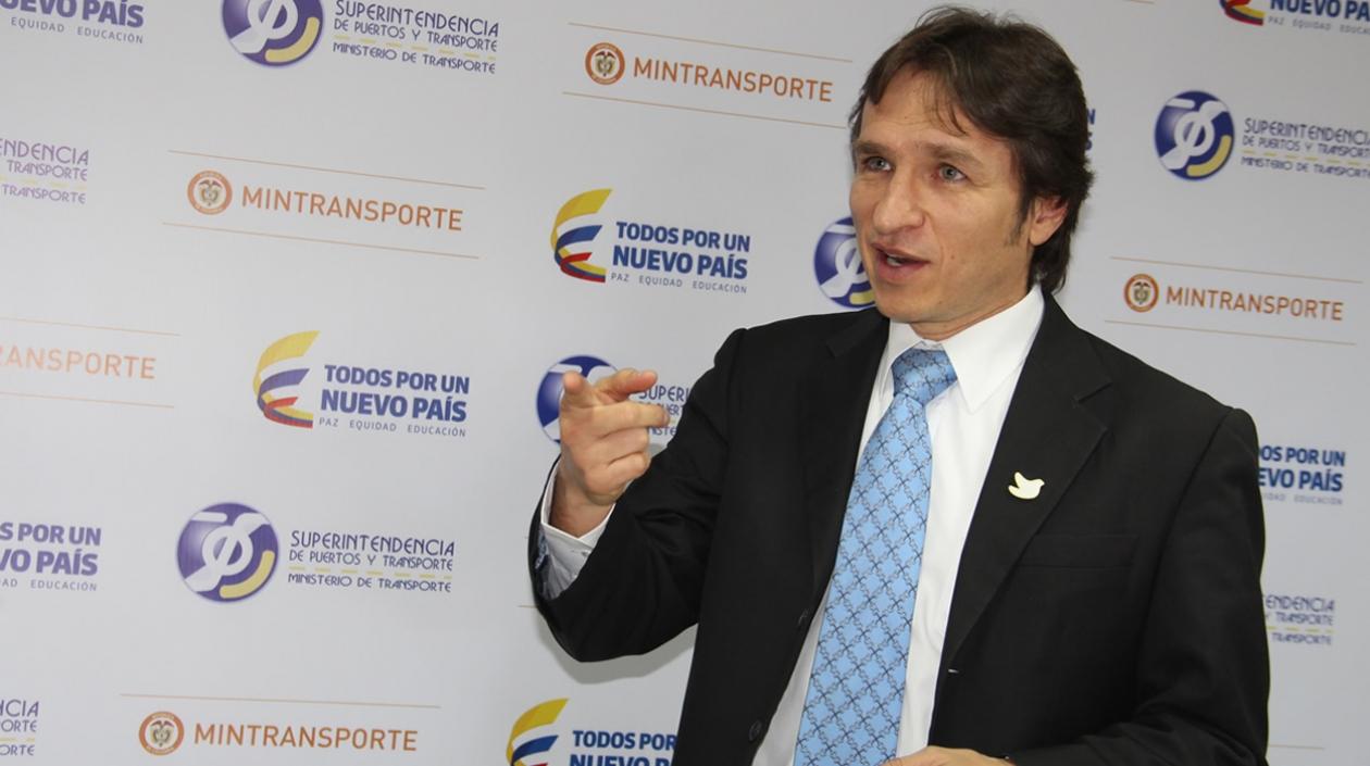 Javier Jaramillo, Superintendente de Transporte.