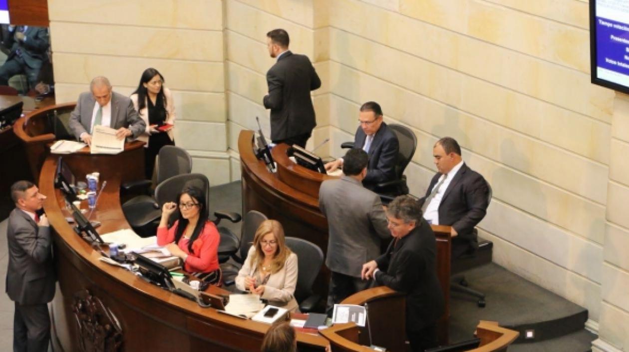 Plenaria del Senado durante la aprobación del presupuesto.