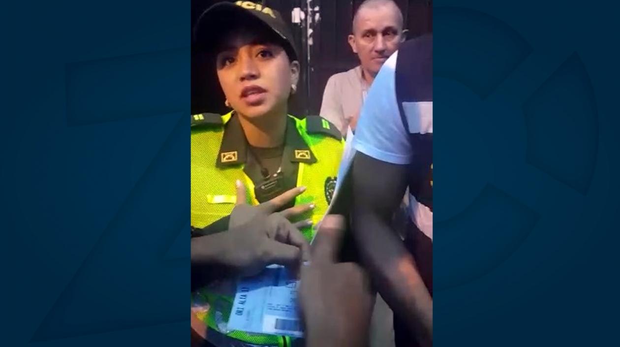 Logística y Policía no dejaron ingresar a los hinchas del Junior. 