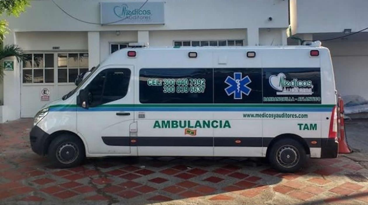Ambulancia de Médicos y Auditores a la que le hurtaron los equipos.