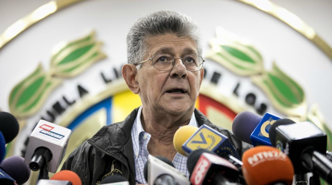  Henry Ramos Allup, secretario general de la Acción Democrática (AD)