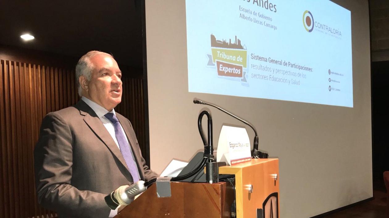 Edgardo Maya Villazón, Contralor General de la República.