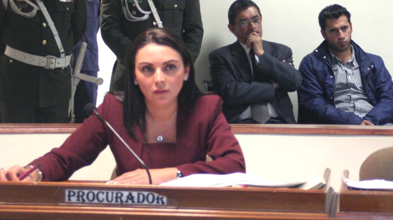 Martha Cristina Pineda, exprocuradora judicial II y esposa de Leonidas Bustos.