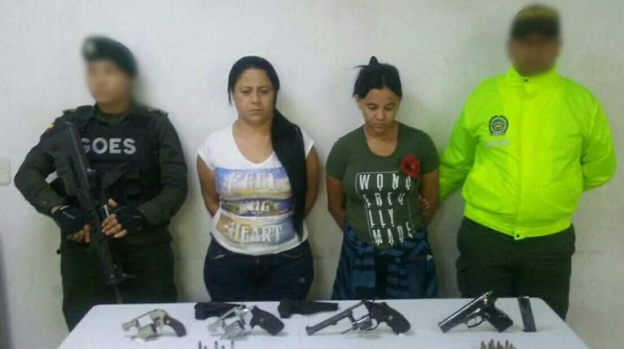 Inés María Páez Cabrera e Ivón María Morales Ariza, las capturadas.