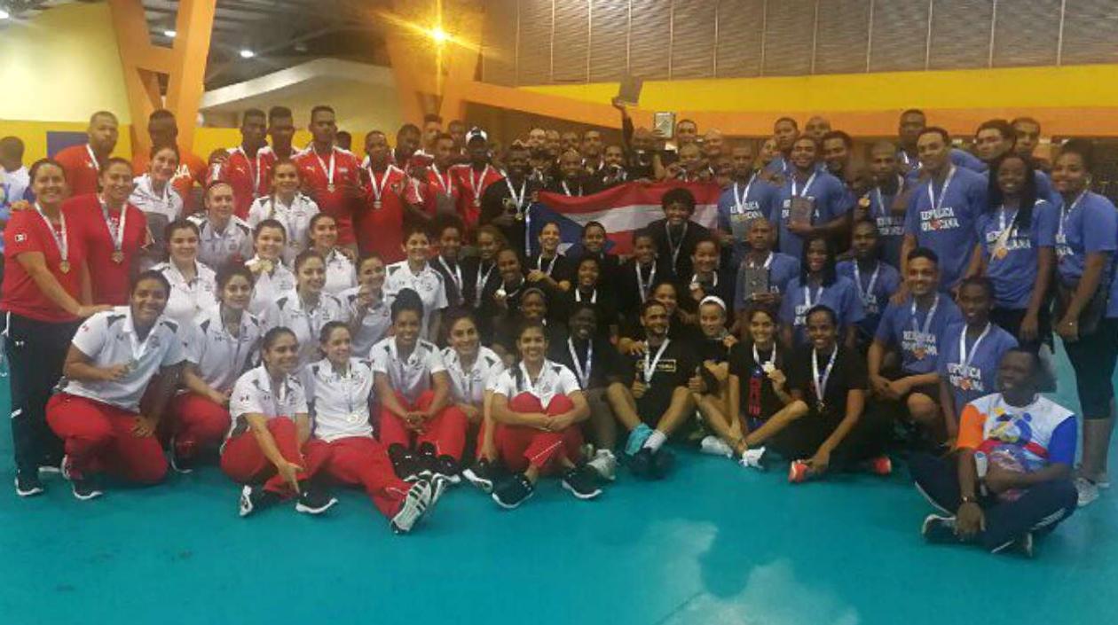 Equipos ganadores del torneo. 