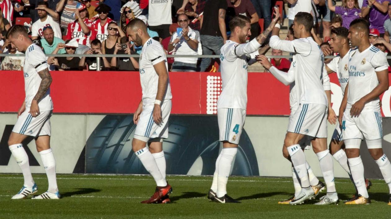 Jugadores del Real Madrid celebran tras un gol. 