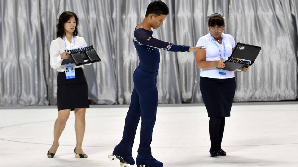 Patinaje Artístico danza individual varones fue una de las competencias que se quedaron por fuera. 
