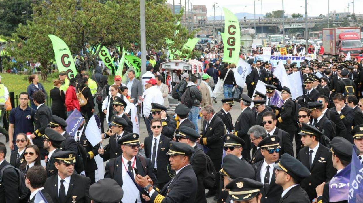 La sala de casación laboral de la Corte Suprema de Justicia admitió la tutela que interpuso la Asociación Colombiana de Aviadores Civiles, Acdac.