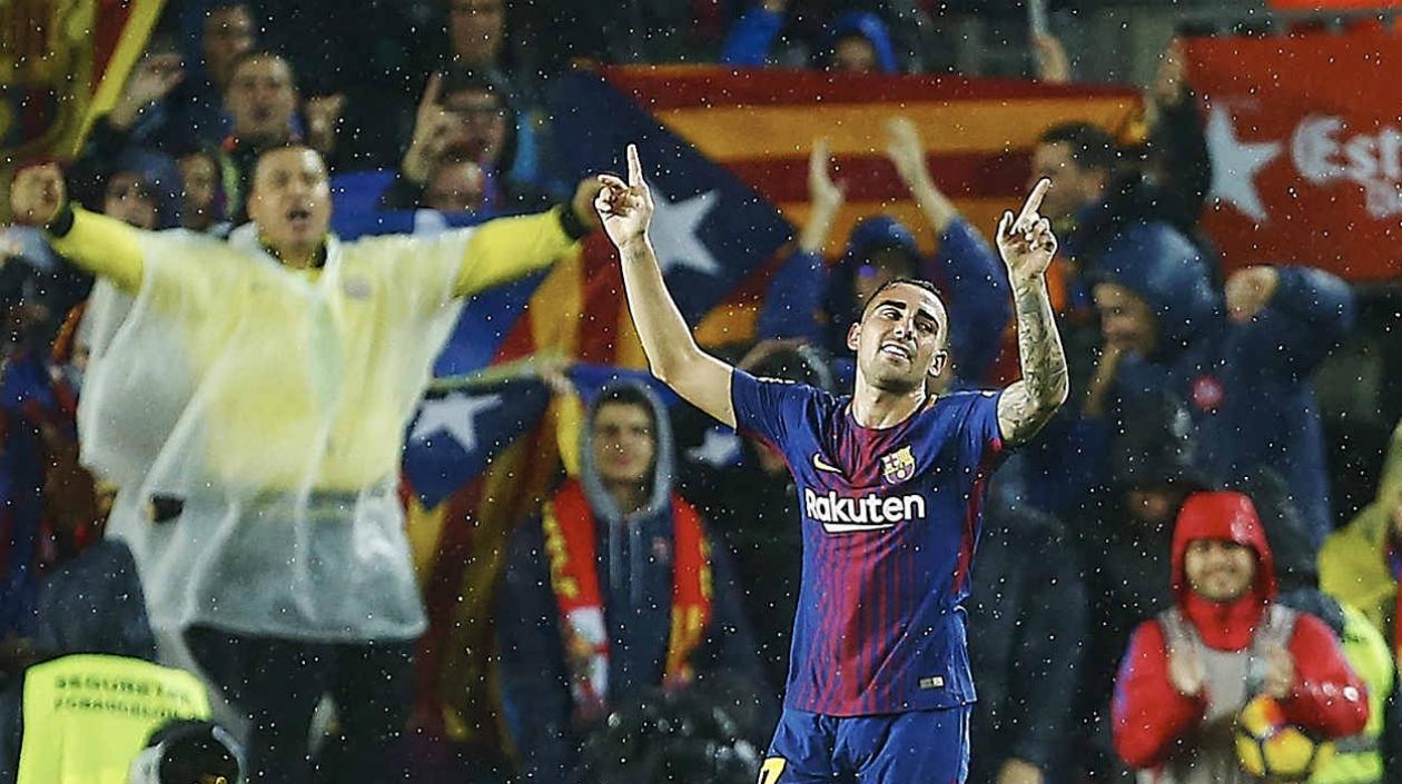 Paco Alcazer celebra una de sus anotaciones. 