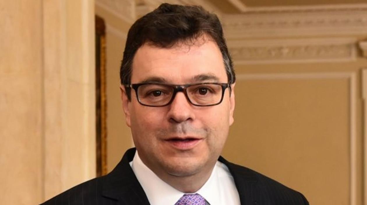 Carlos Alfonso Negret Mosquera, el Defensor del Pueblo