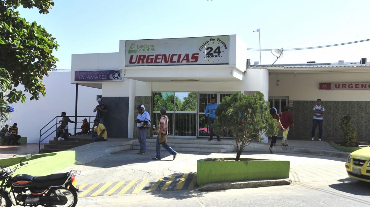 Fachada de la Clínica Campbell de la calle 30.