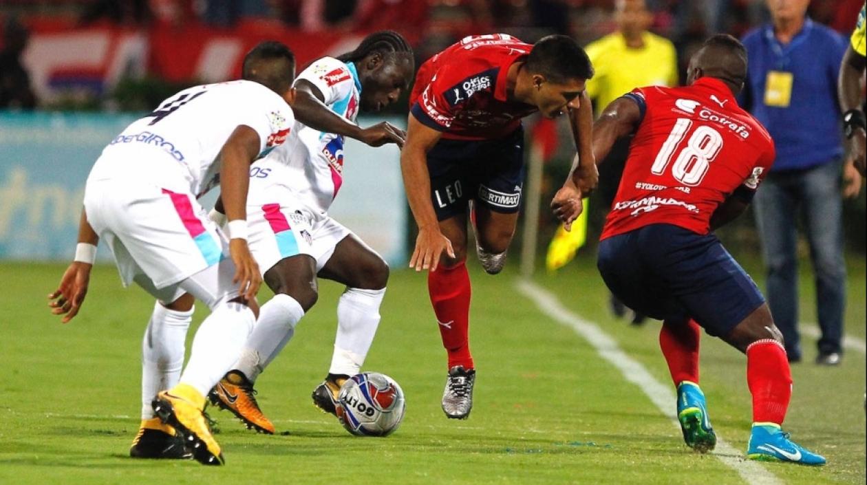 Yimmi Chará estará desde el inicio de las acciones. 