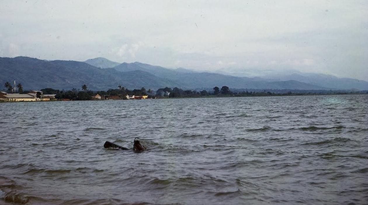 Los servicios de emergencias han conseguido rescatar 22 cadáveres pero no han sido capaces de reflotar la embarcación.