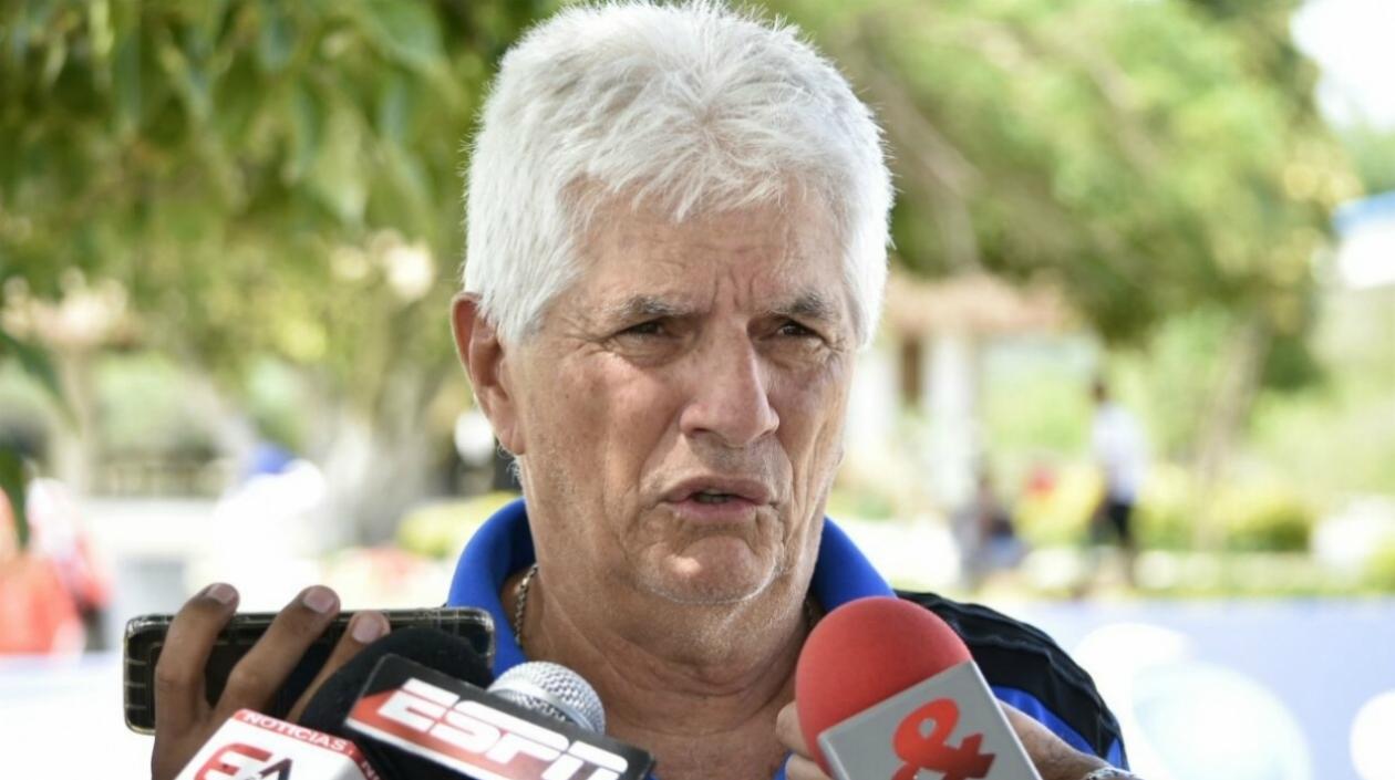 El técnico de Junior, Julio Comesaña,