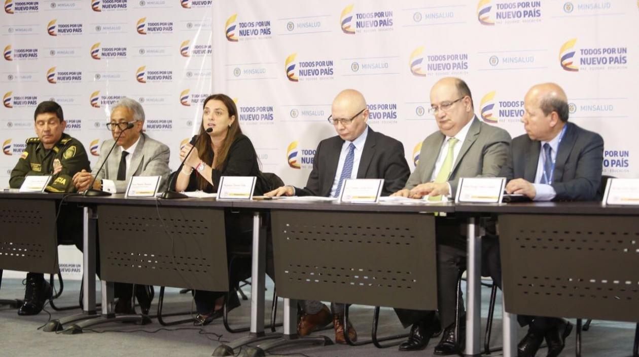 La directora del ICBF, Karen Abudinen, durante el lanzamiento de la campaña “Prende la fiesta sin pólvora”.