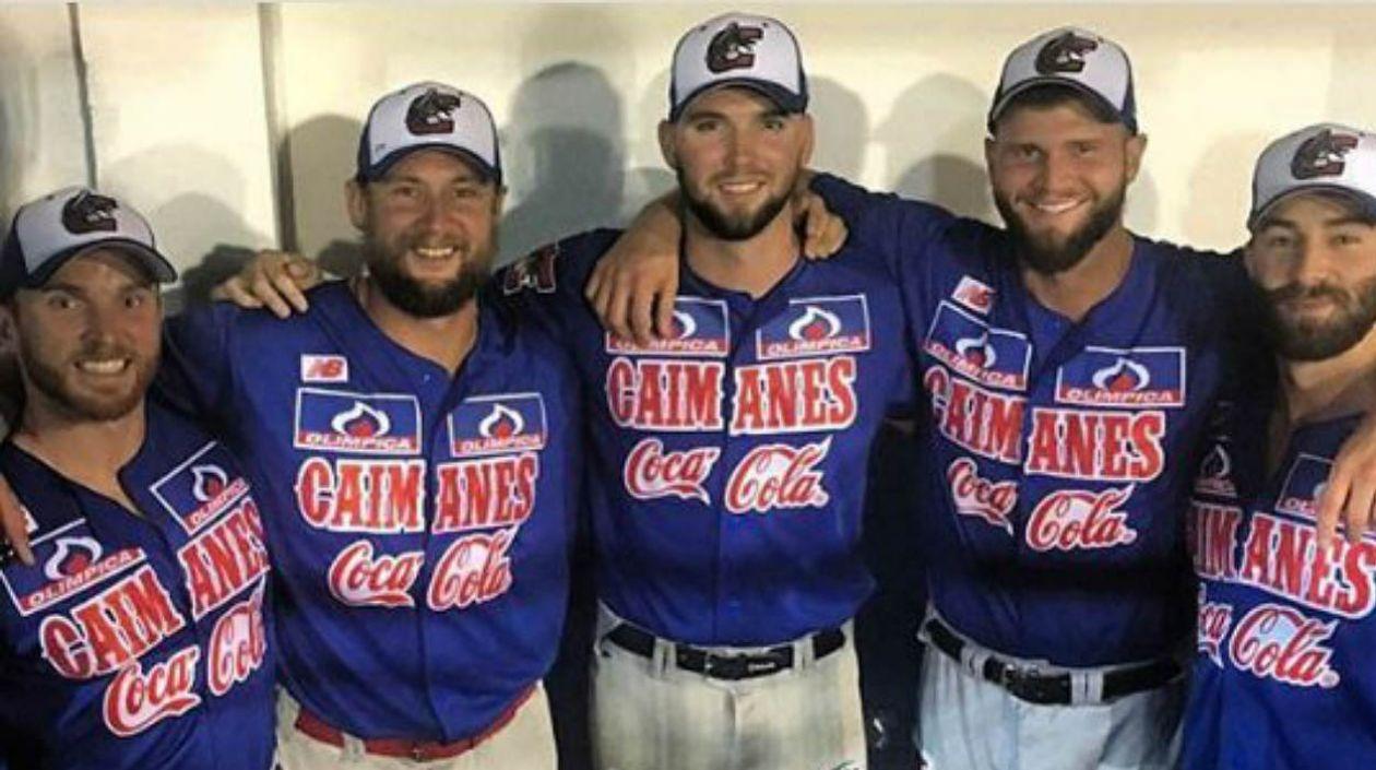 Peloteros de Caimanes.