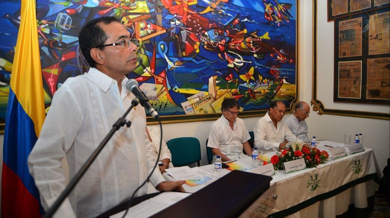 El rector de la Universidad Simón Bolívar, José Consuegra Bolívar.