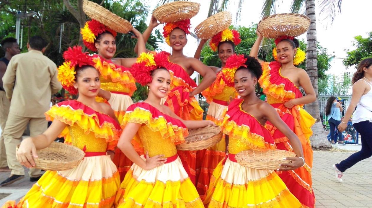 Integrantes de las Casas Distritales de Cultura de la Localidad Riomar.