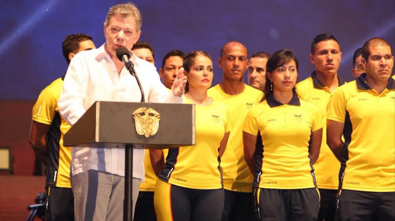 El Presidente, Juan Manuel Santos, clausurando los Juegos Bolivarianos en Santa Marta.