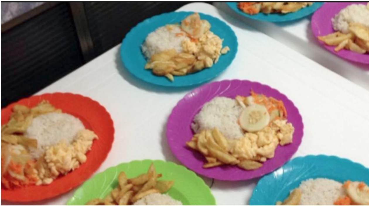 Pechugas de pollo a 40 mil pesos vendió una comercializadora ferretera al consorcio ganador del programa.