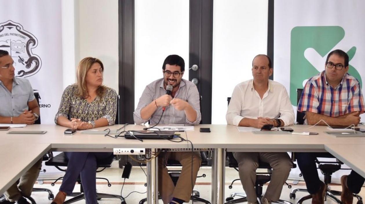 Los secretarios de Gobierno, Espacio Público, Salud y Tránsito durante el lanzamiento del plan de Navidad.