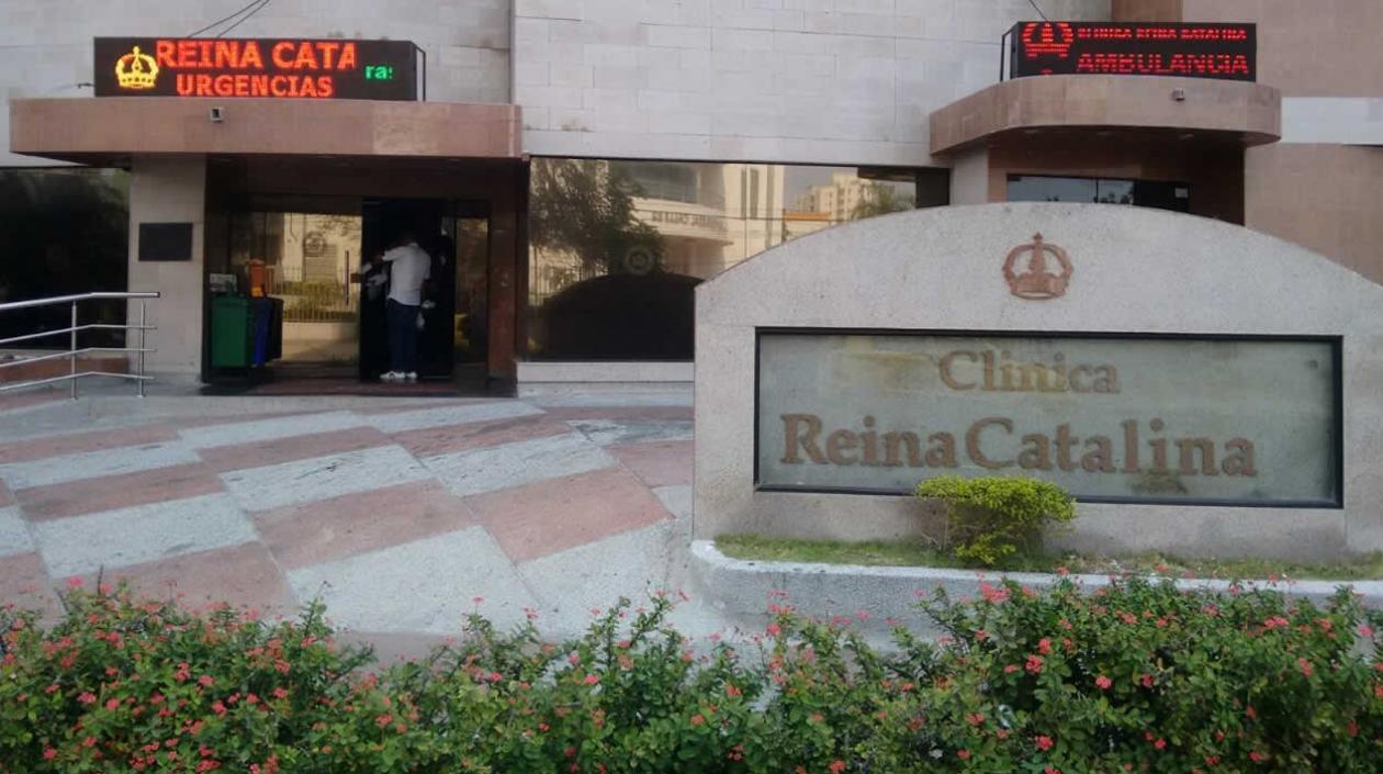 Fachada de la Clínica Reina Catalina.