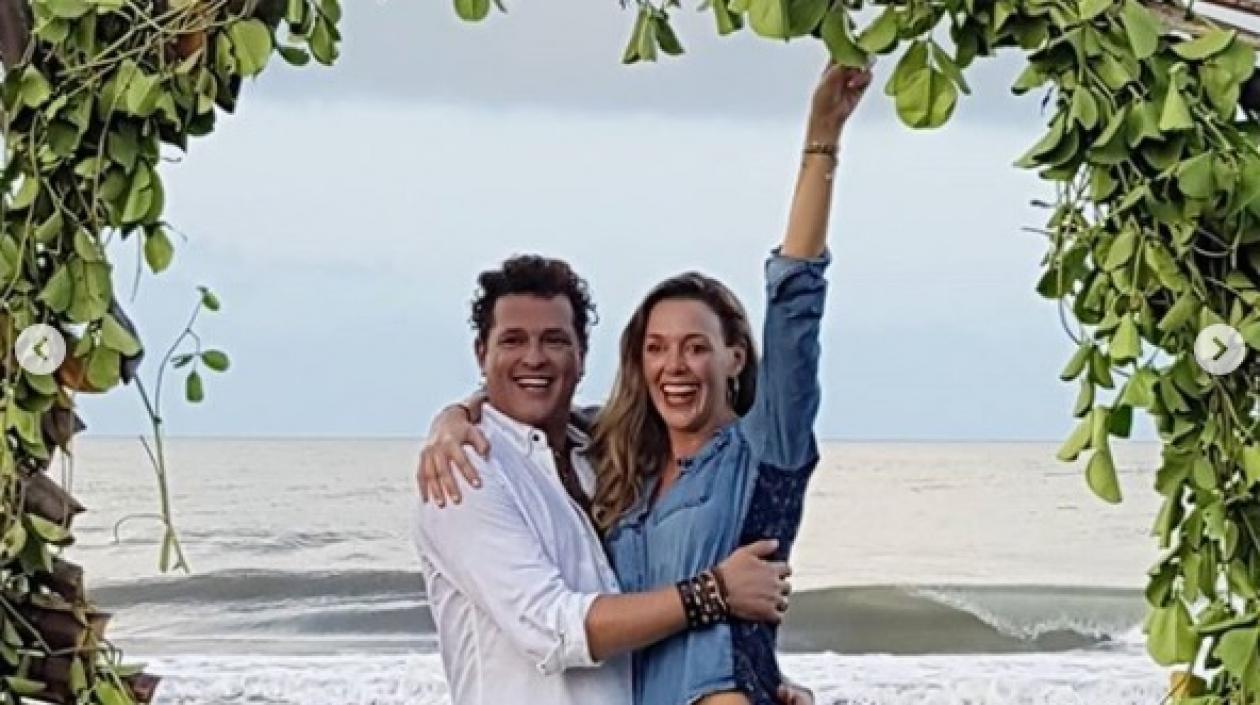 Carlos Vives y Claudia Elena.