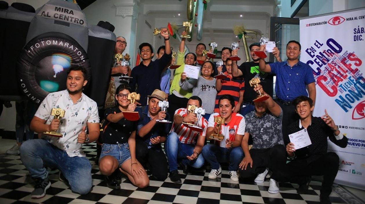 Ganadores de la Fotomaratón Mira al centro.