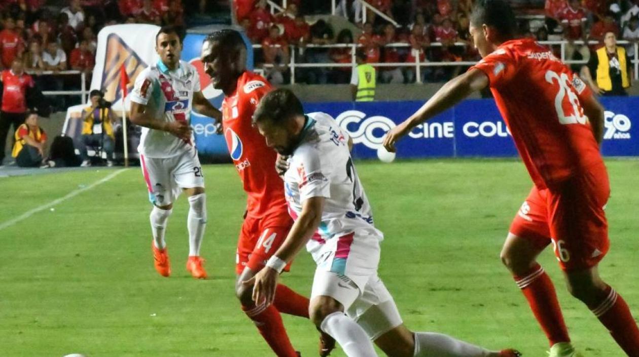 Junior y América empataron sin goles en el duelo de ida. 
