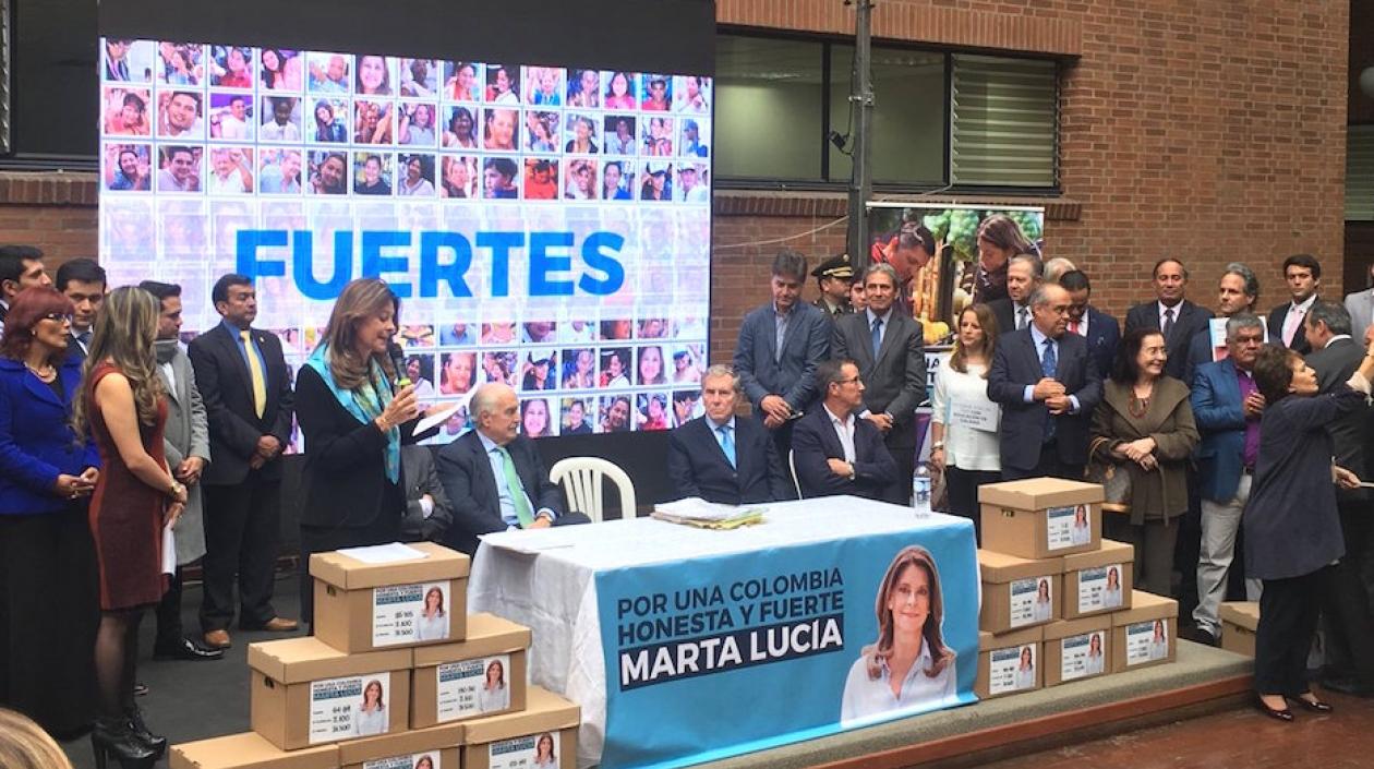 Marta Lucía Ramírez, durante la presentación de las firmas.