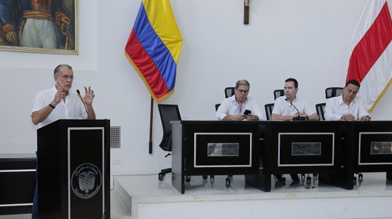El Gobernador en la clausura de las sesiones de la Asamblea del Atlántico.